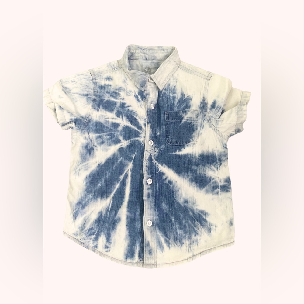 4T Wonder Nation boys' short-sleeve, tie-dye, denim button-down shirt.